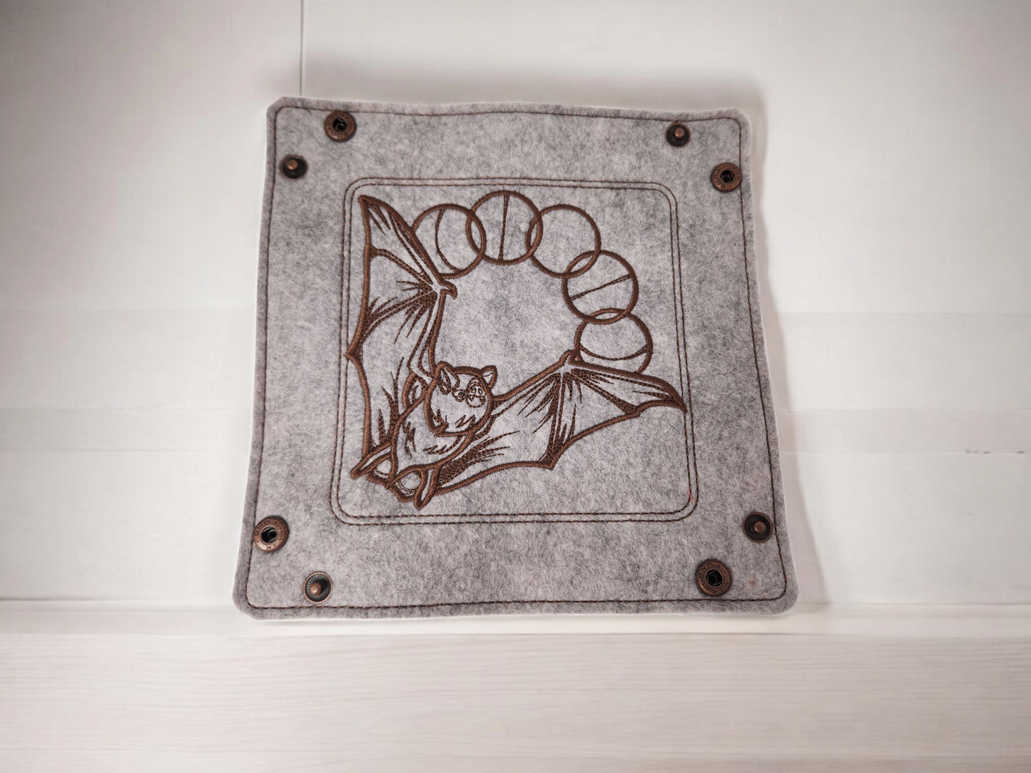 Lunar bat dice tray