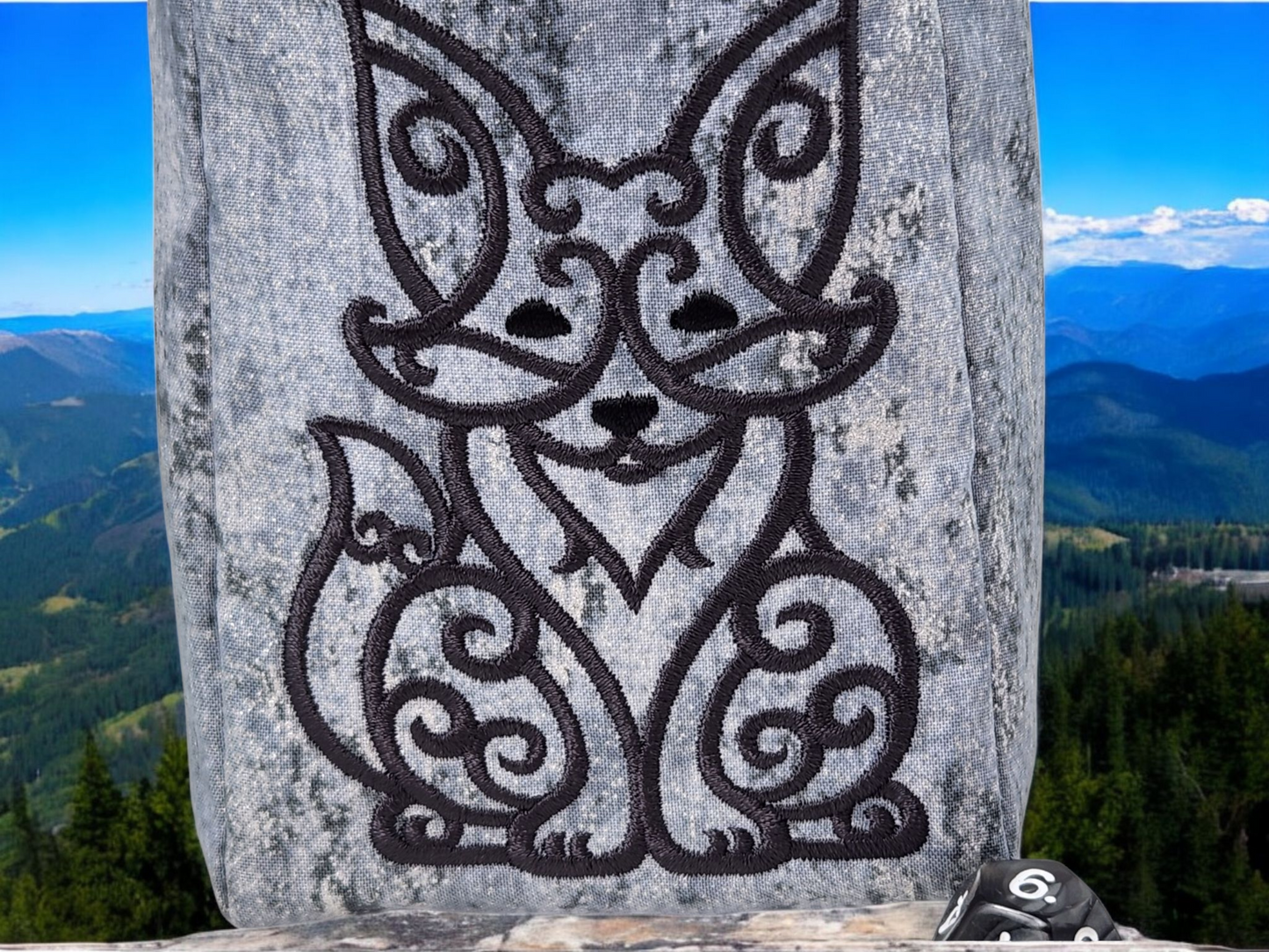 Wolf dice bag