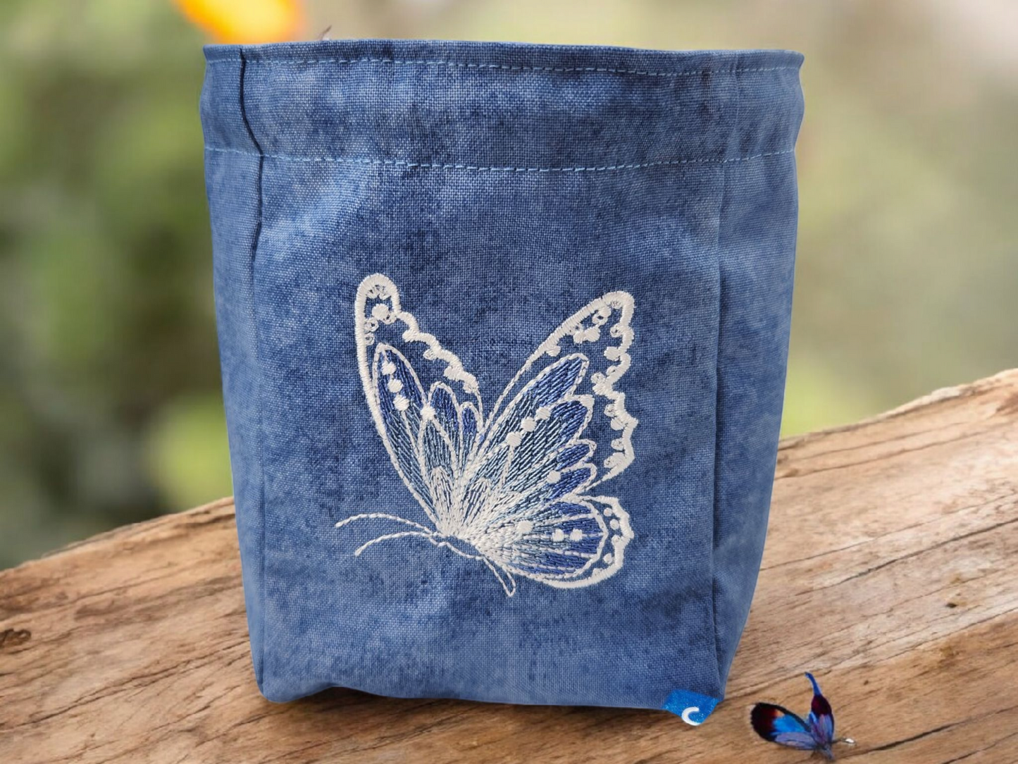 Butterfly dice bag