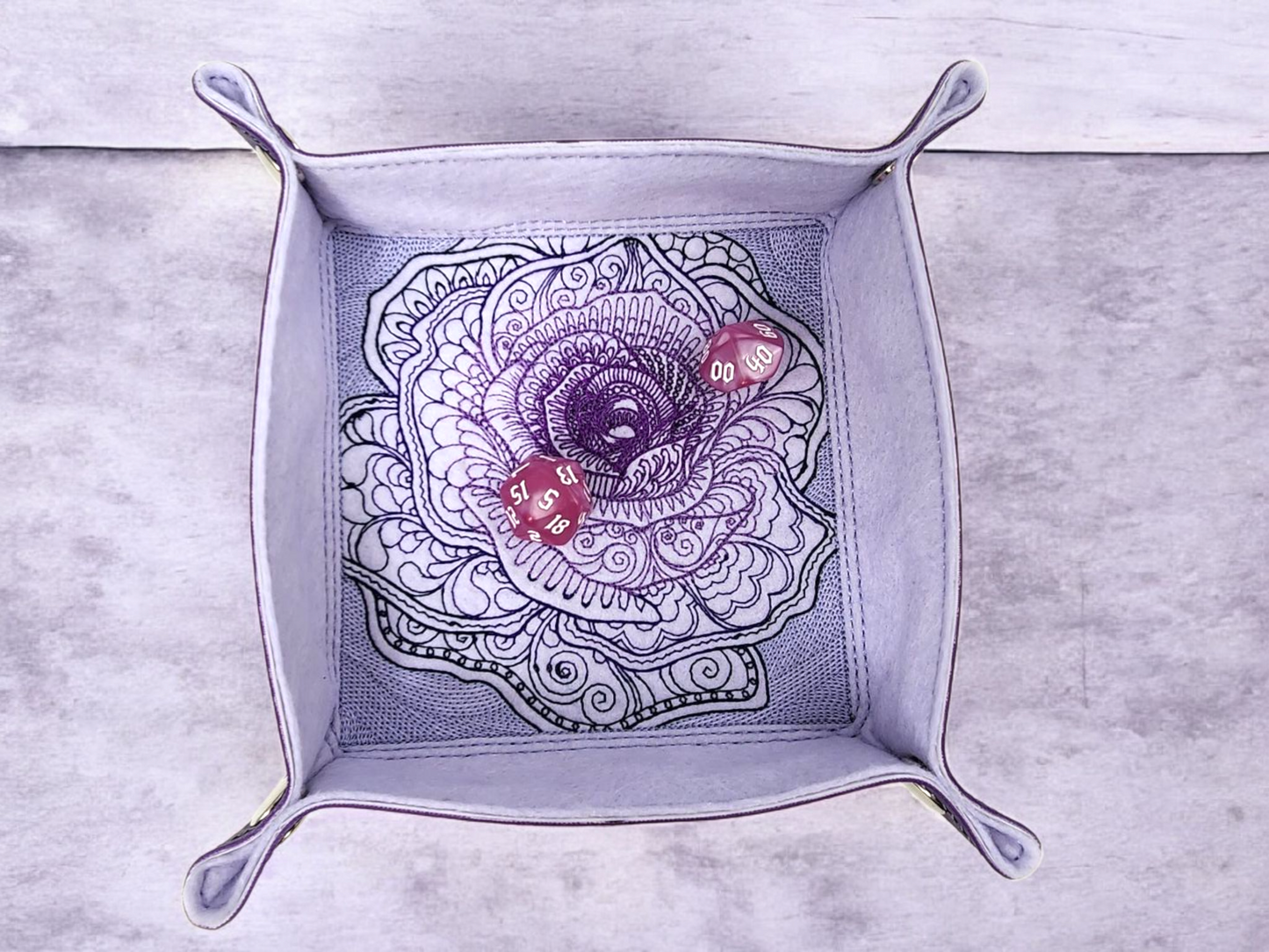 Rose stitched dice tray