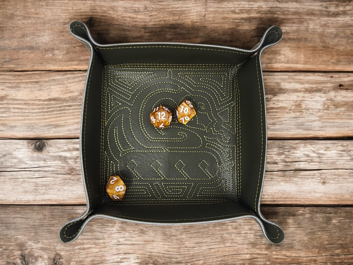 Snake dice tray