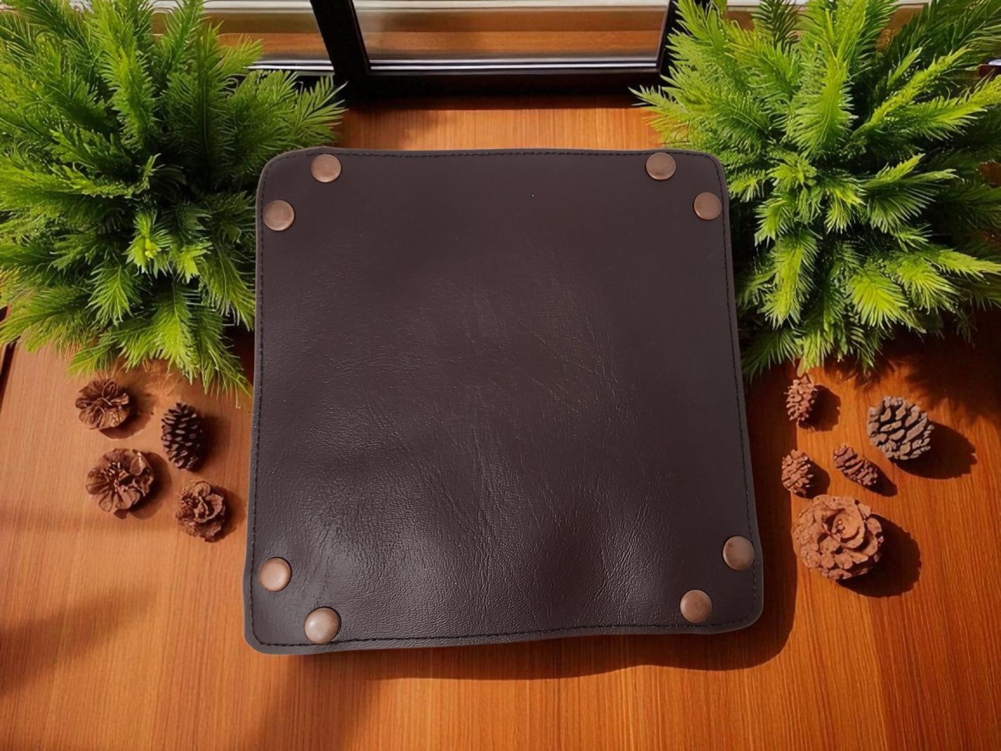 Bigfoot gift set, dice tray and dice bag