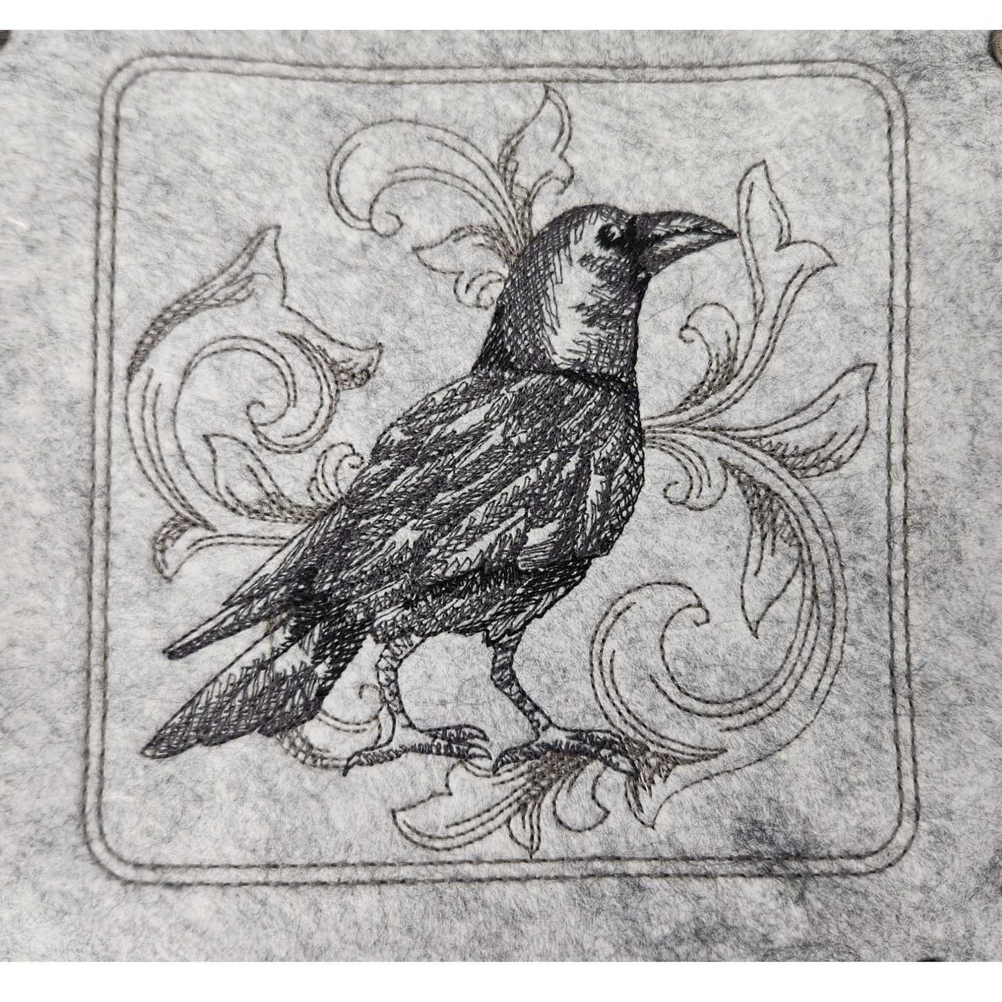 Crow Dice Tray - Stylish & Portable Gaming Accessory