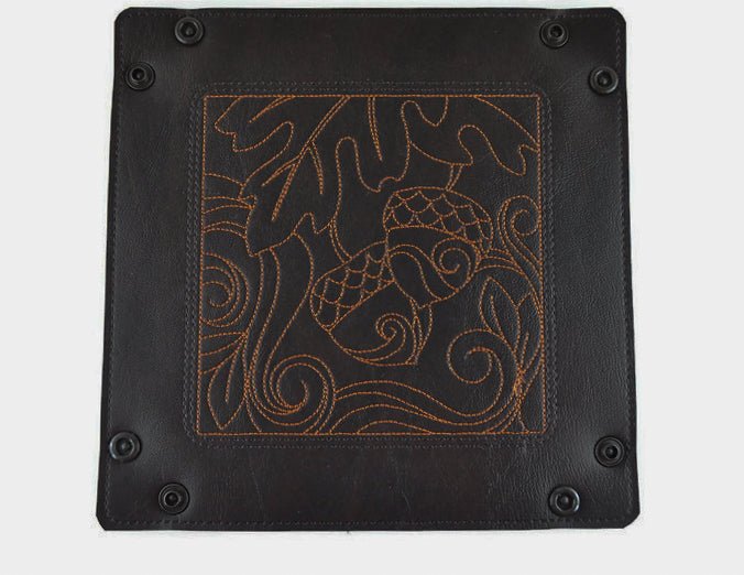 Acorn dice tray - Rowan Gate