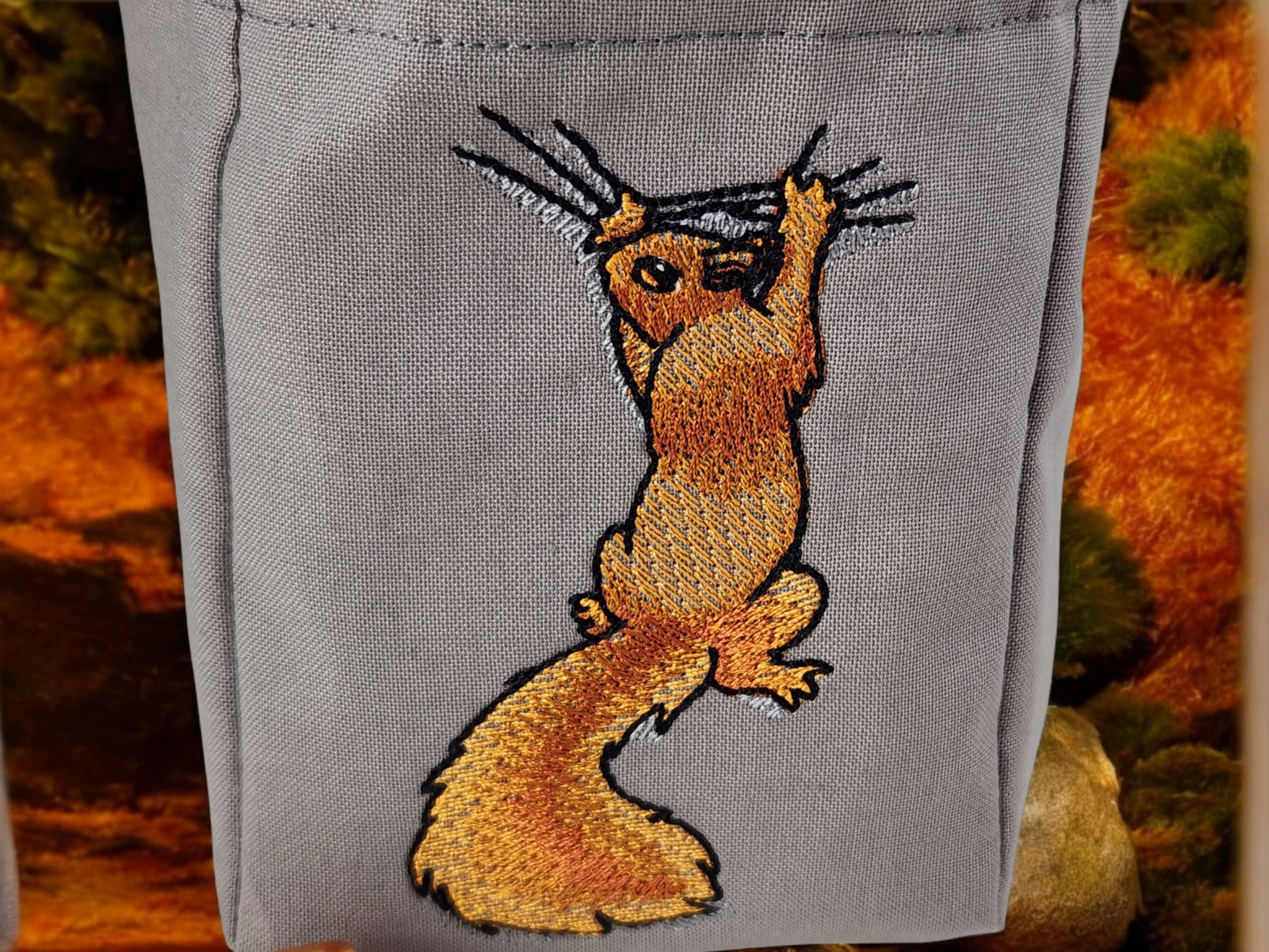 Clinging squirrel dice bag