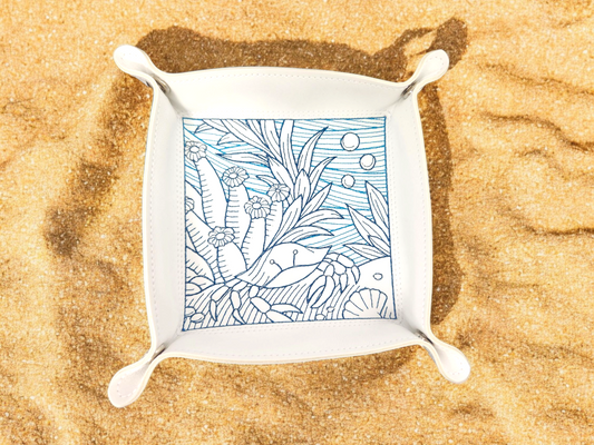 Crab dice tray