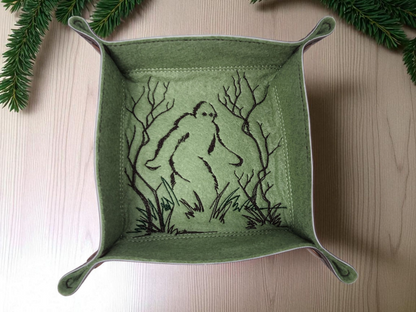 Bigfoot gift set, dice tray and dice bag