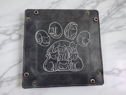 Cat paw dice tray
