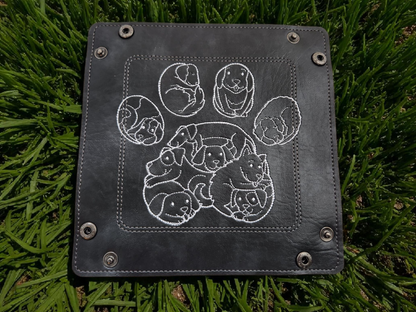 Dog Paw Dice Tray - Portable Gaming Essential