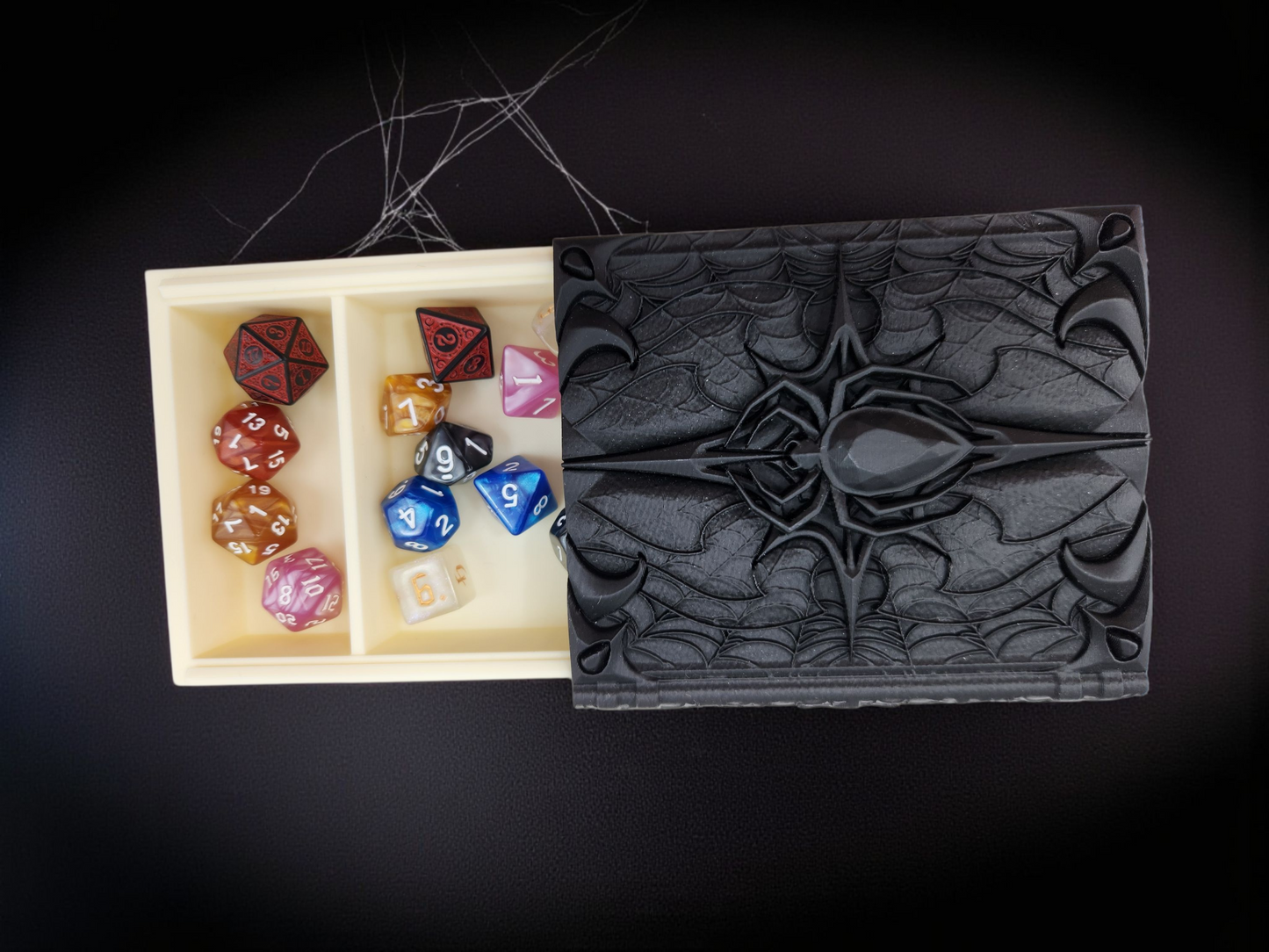 Spider gift set, spider dice tray and spider dice tome