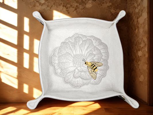 Pretty flower and bee dice tray