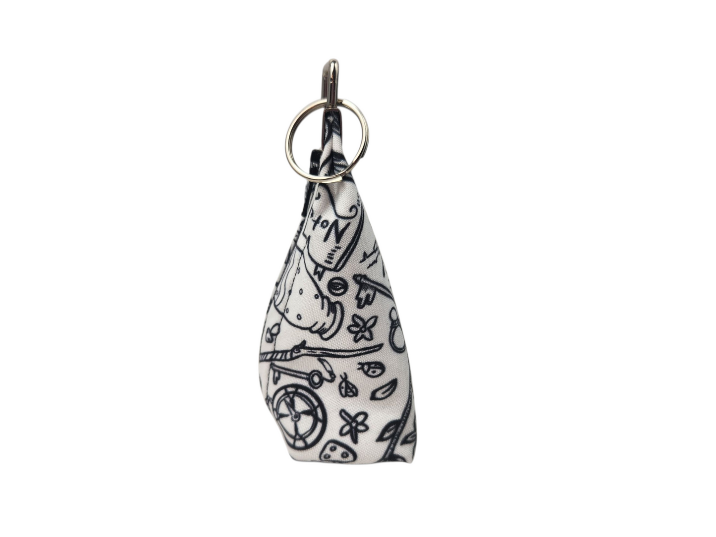 Grab and go small dice pouch with matching dice, treasure themed