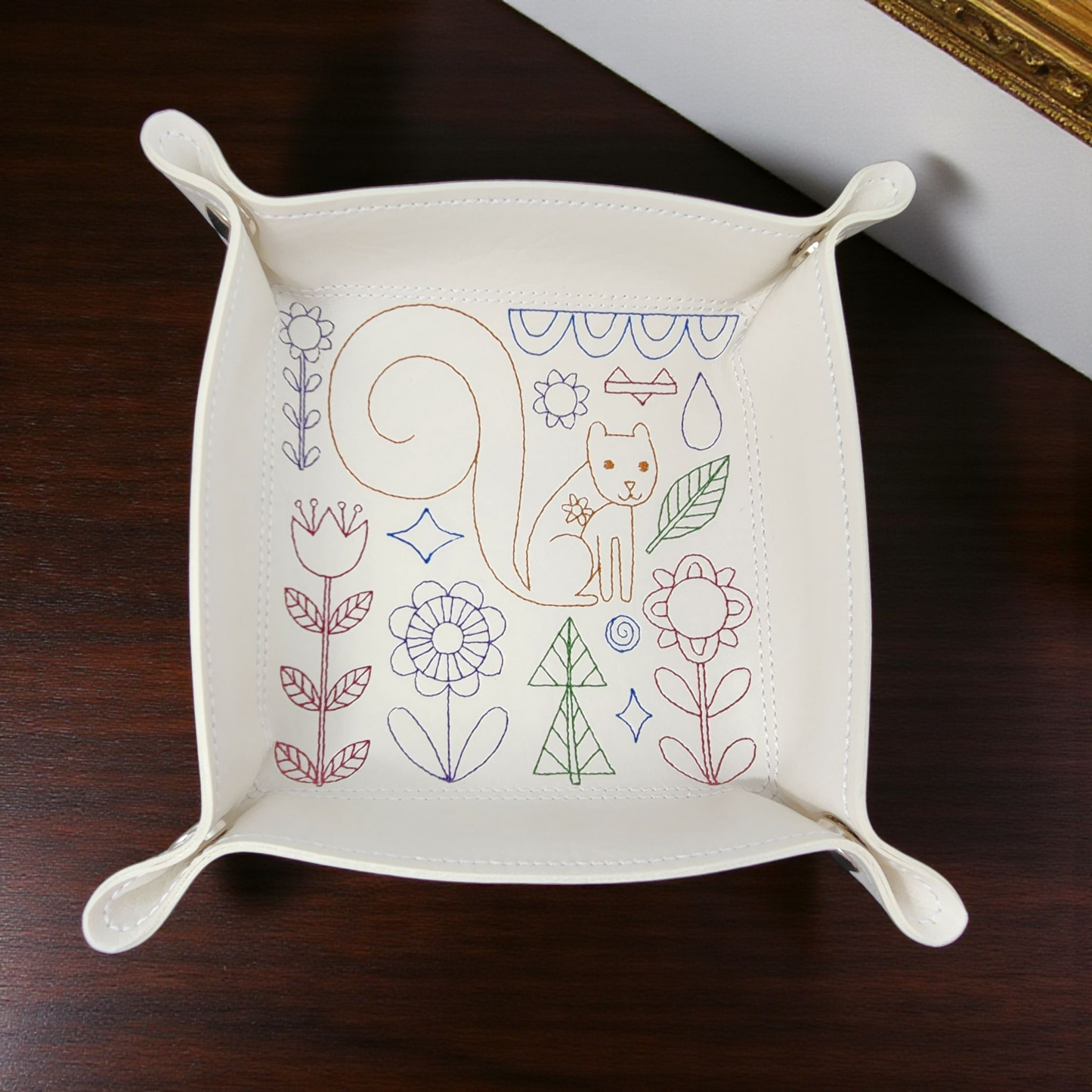 dice tray with Folk-Art fox design