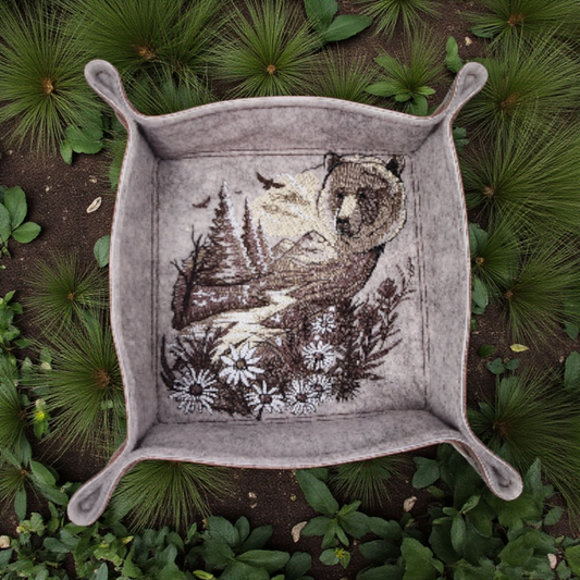 Wilderness Bear Dice Tray