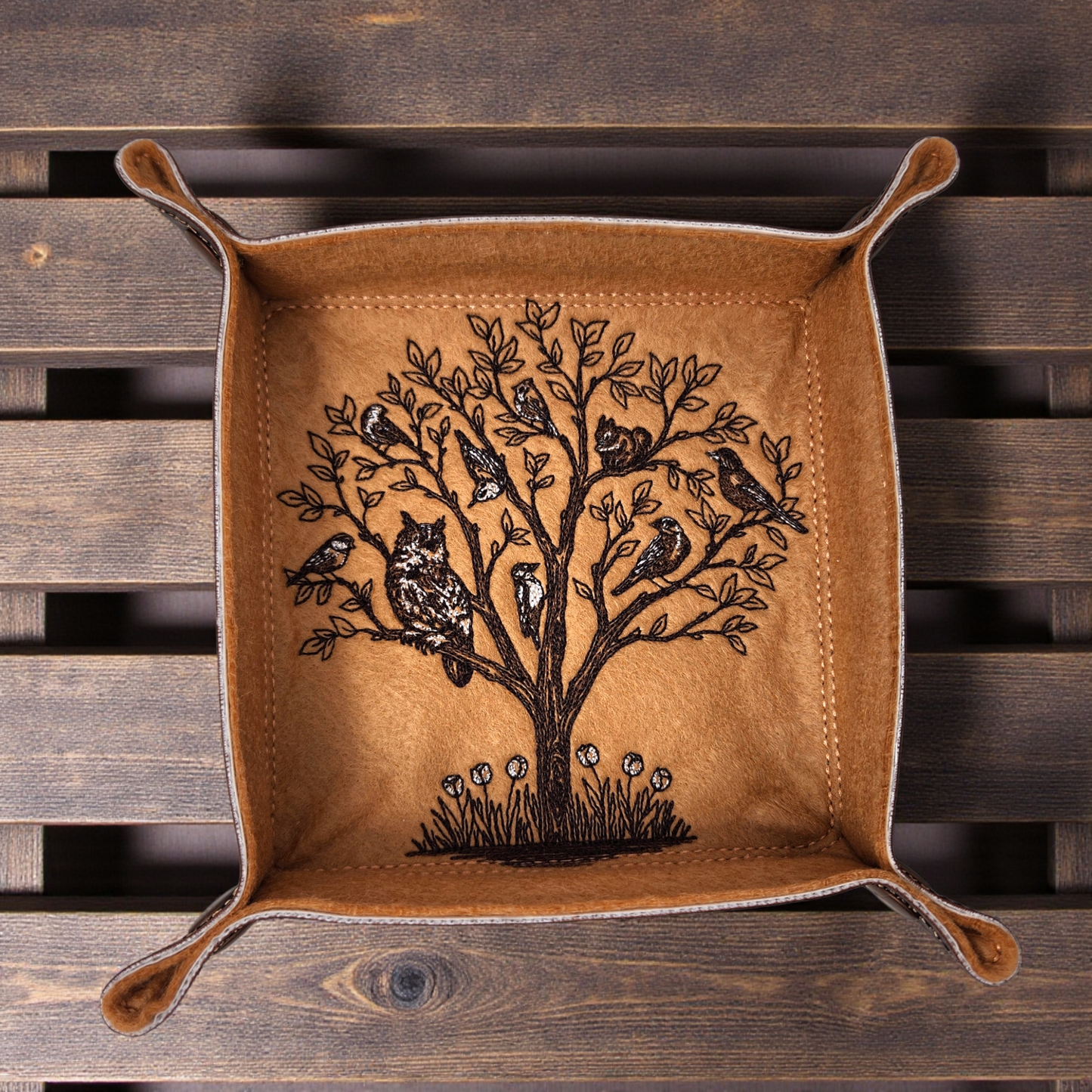 Woodland Birds dice tray, mat
