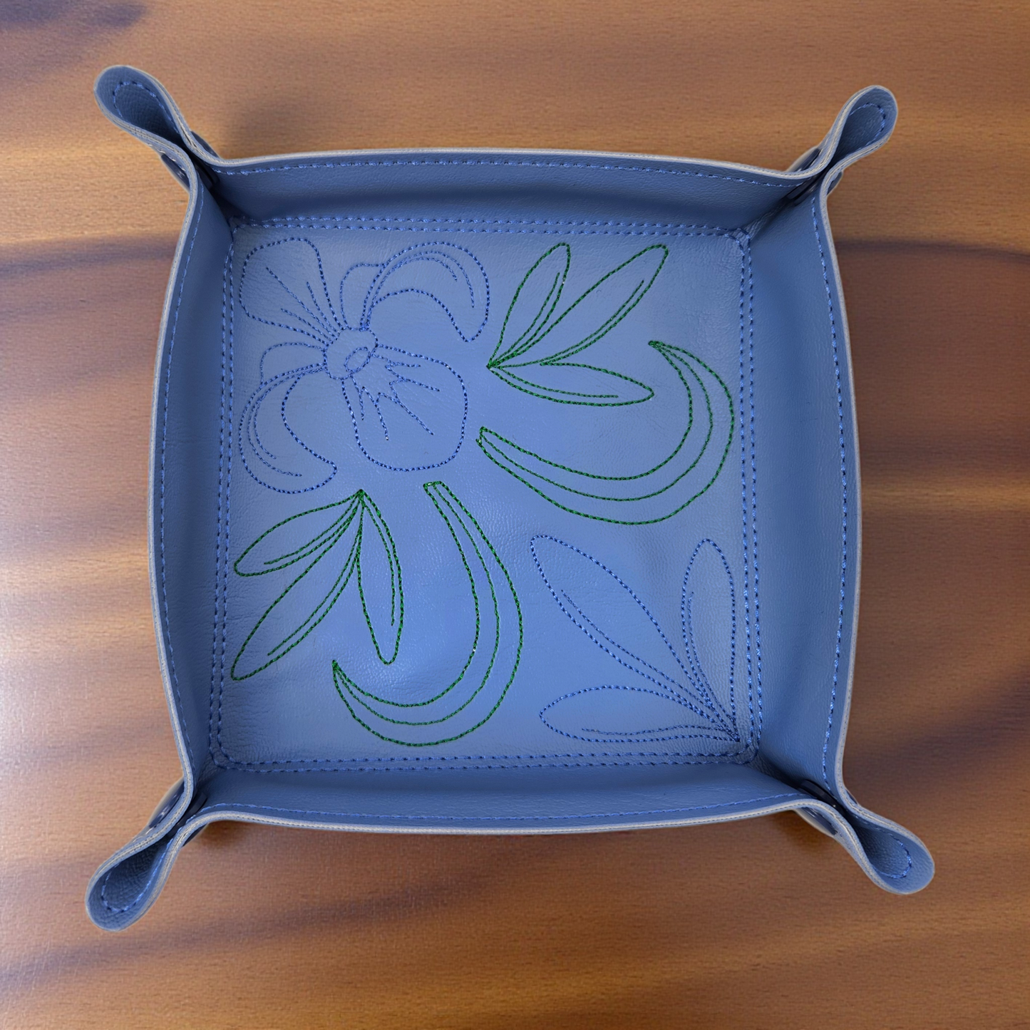 Iris flower dice tray