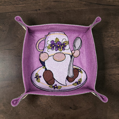 gnome and teacup dice tray
