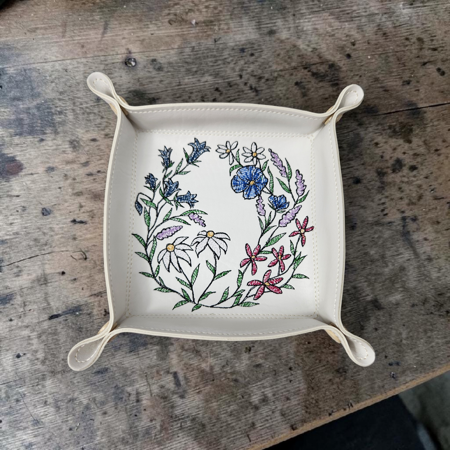 Meadow floral dice tray