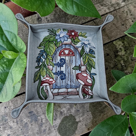 Fairy door dice tray