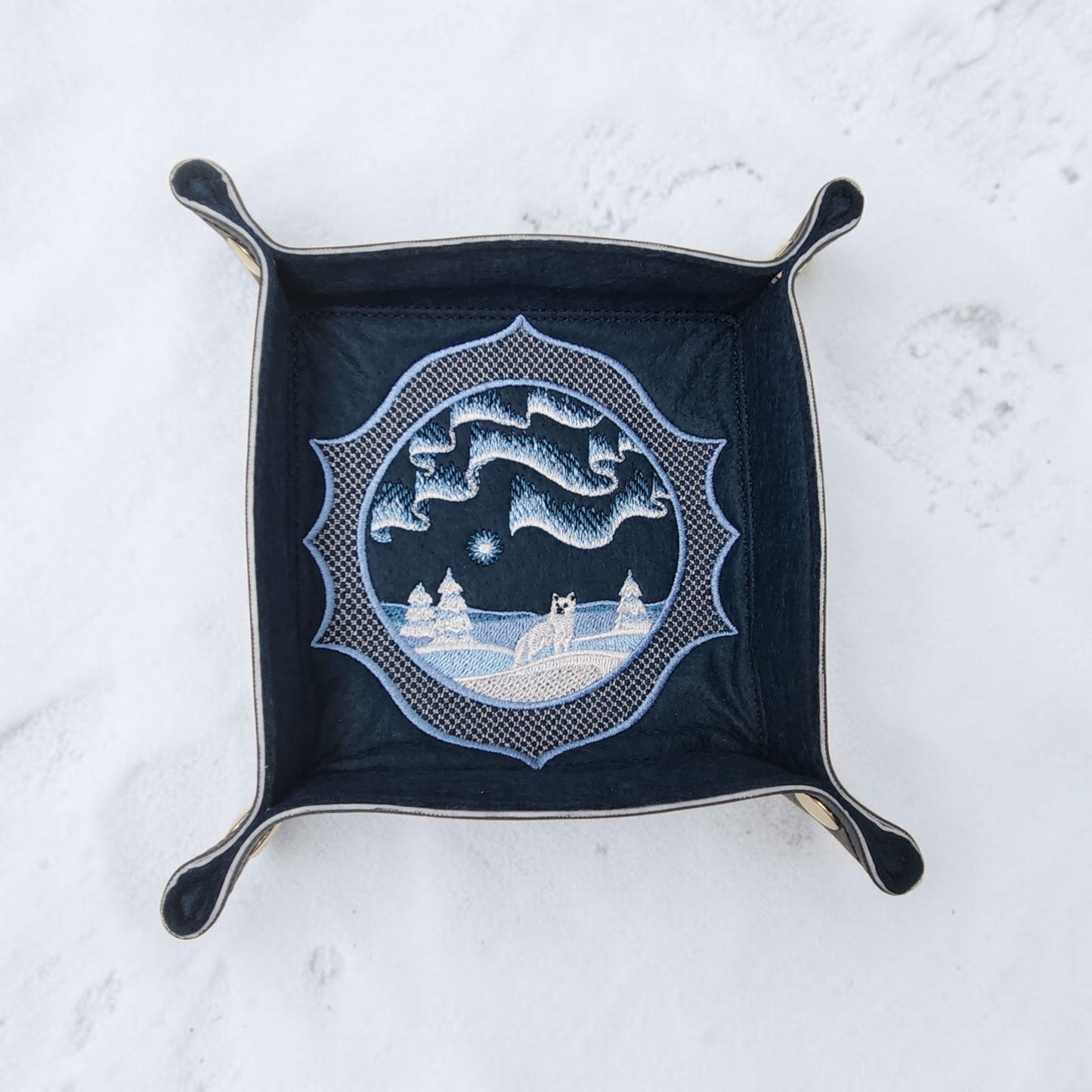 Winter Scene dice tray, Northern Lights