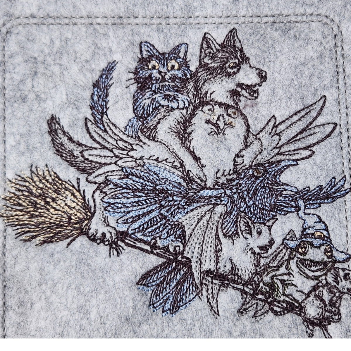 Familiar animals dice tray, TTRPG