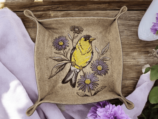 Goldfinch Bird dice tray - Rowan Gate