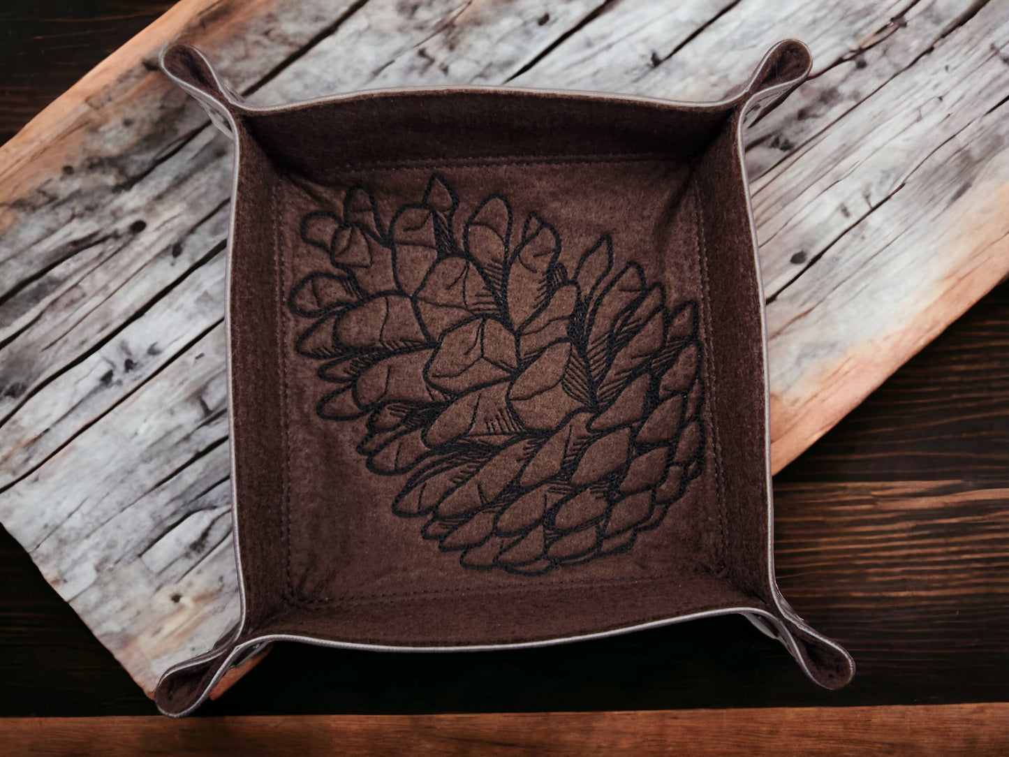 Pinecone Dice Tray - Rowan Gate