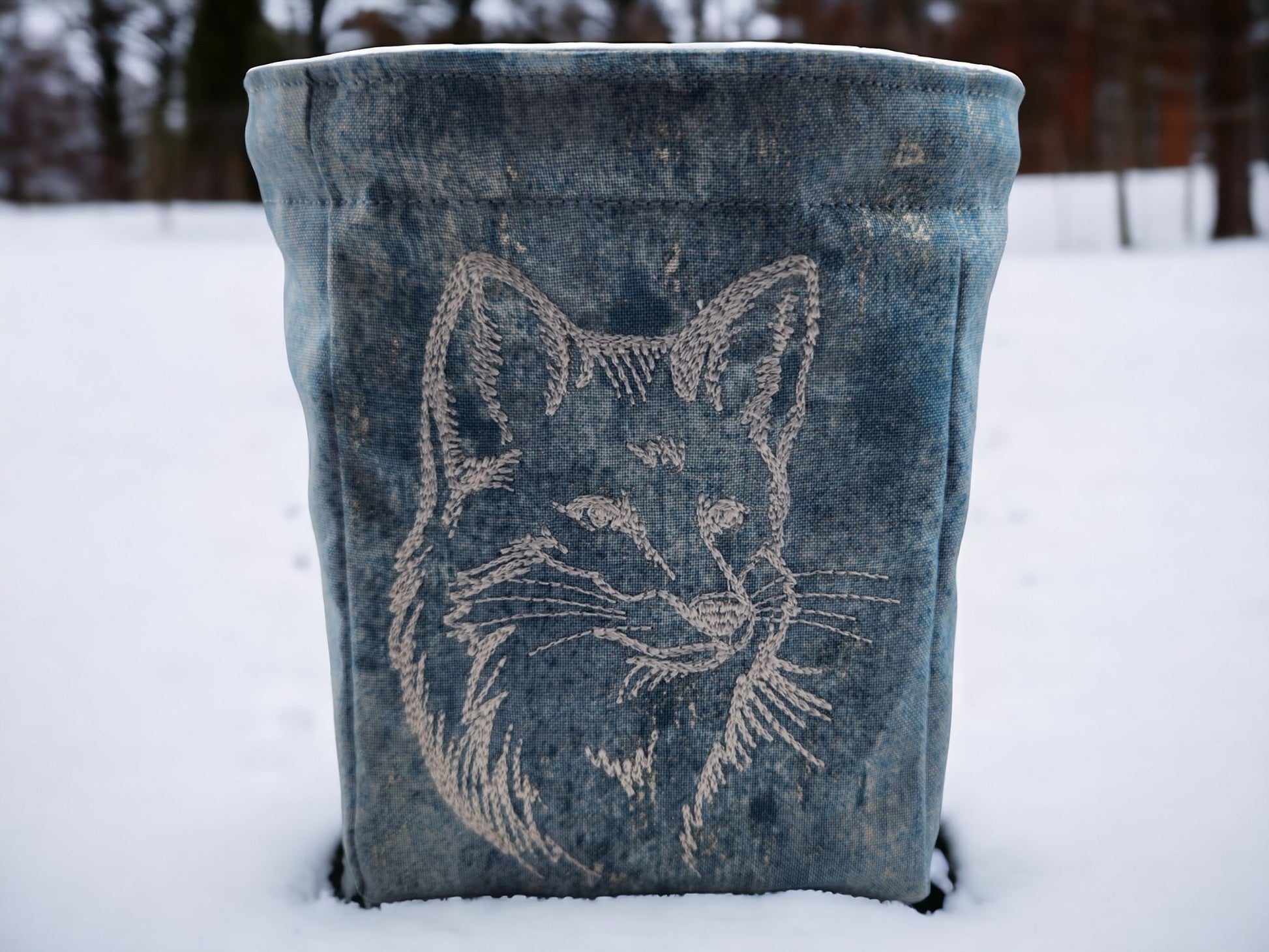 Snow Fox Dice Bag - Rowan Gate