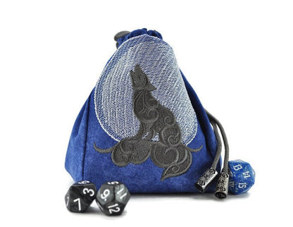 Wolf howling at the moon dice bag - Rowan Gate