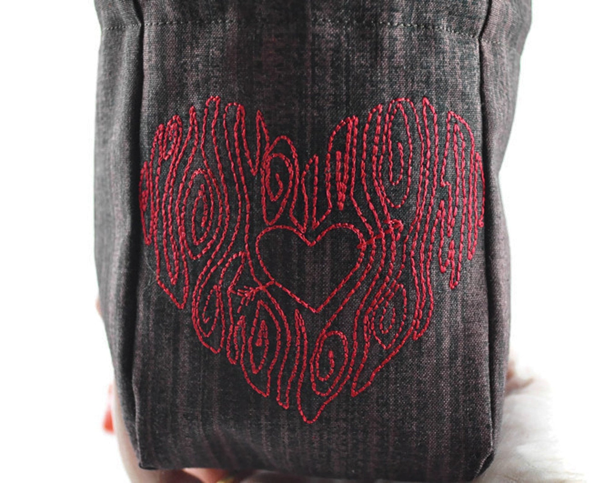 Wooden Heart Dice Bag - Rowan Gate